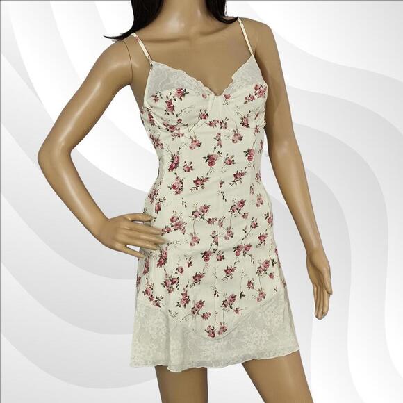 2/$50 WeWoreWhat Antique White Vintage Roses Lace Peplum Corset Dress Size 2 - Picture 3 of 9